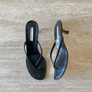 Vintage Manolo Blahnik Thong Sandal Kitten Heels